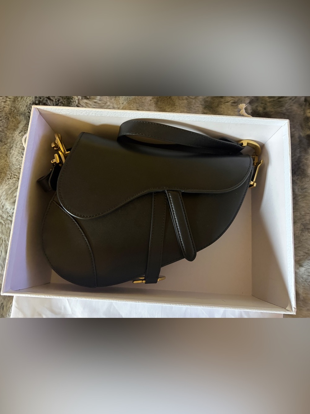 Dior Black Leather Saddle Crossbody w/Gold 'D'Charm check pictures read messages - Picture 6 of 15